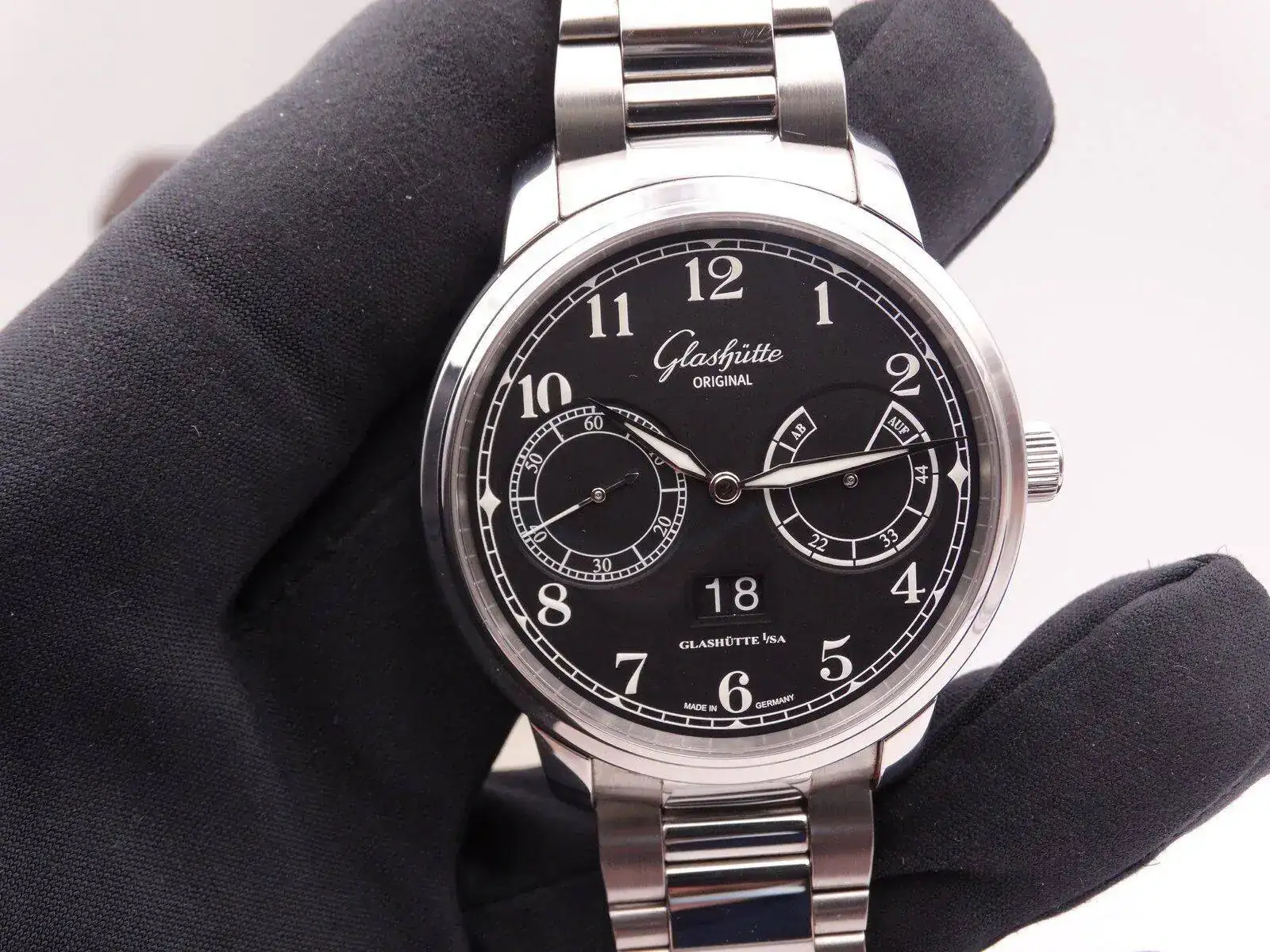 Glashutte Original Senator Observer 03006.webp