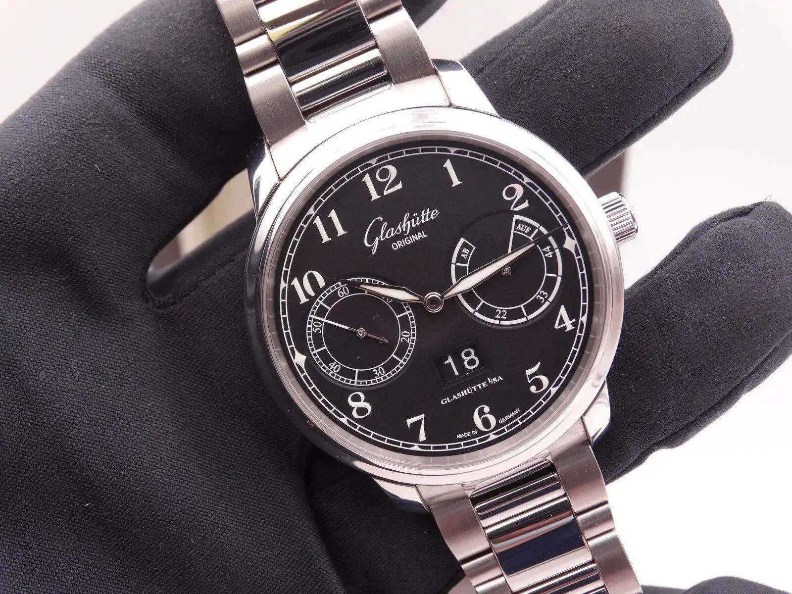 Glashutte Original Senator Observer 03010.webp