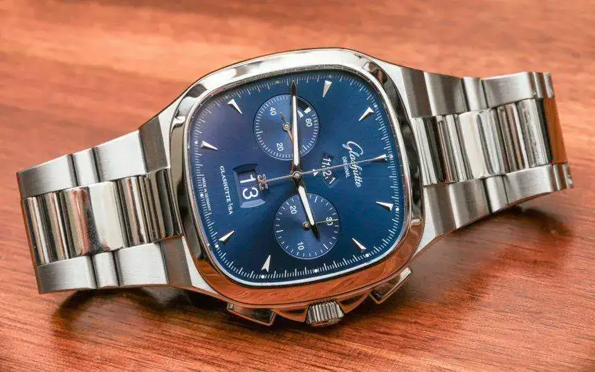 Glashutte-Original-Seventies-Chronograph-Panorama-Date-01.webp