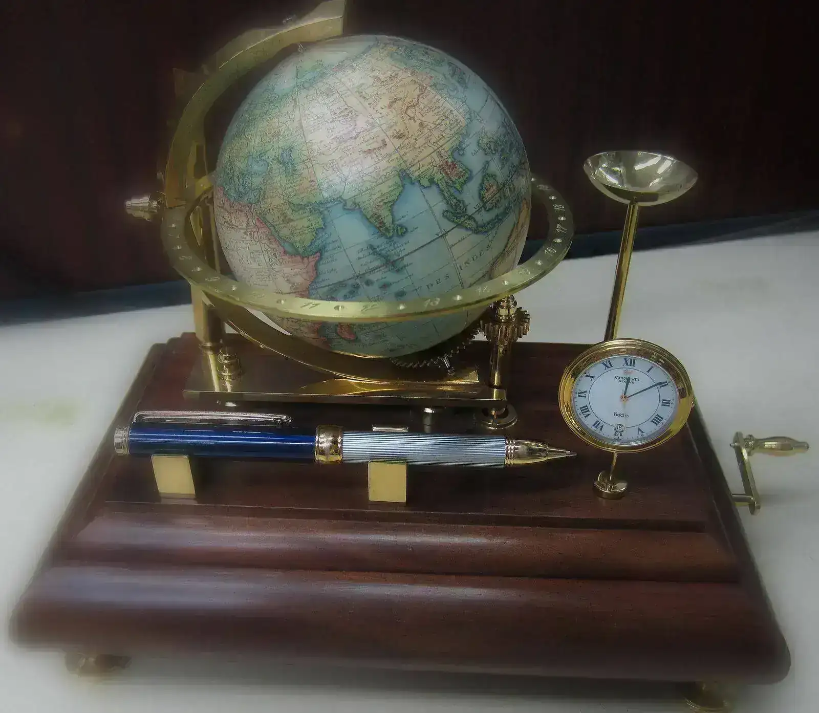 globo1e.webp