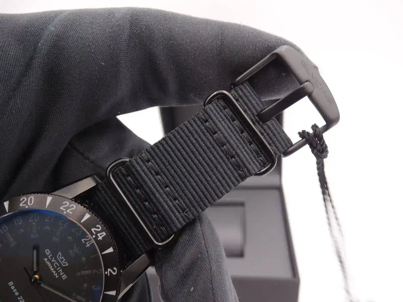 Glycine Airman Base 22 GMT Purist 9666.webp