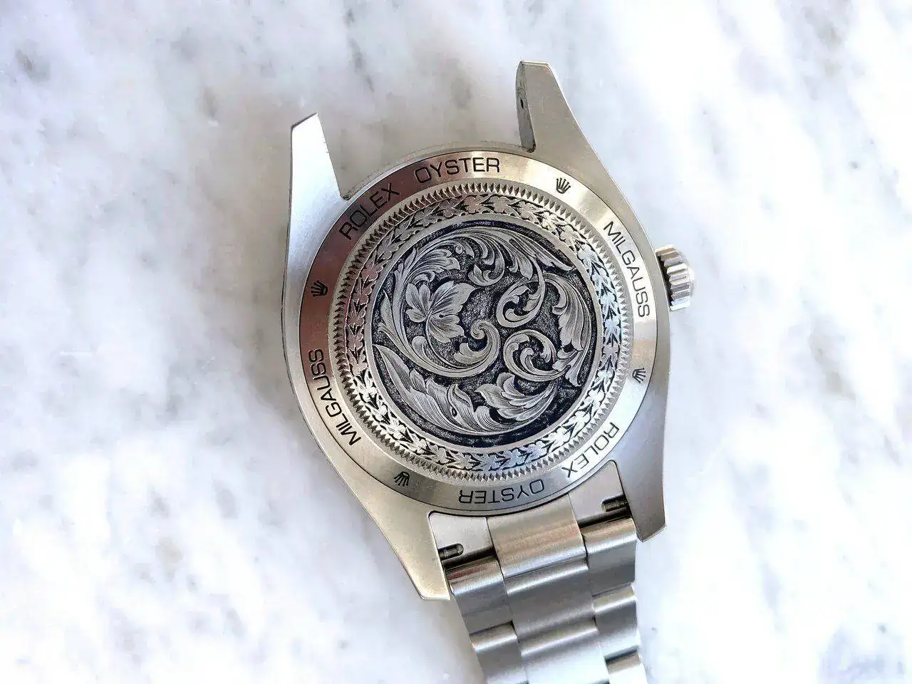gm934-Rolex-Oyster-Perpetial-Milgauss-9.webp
