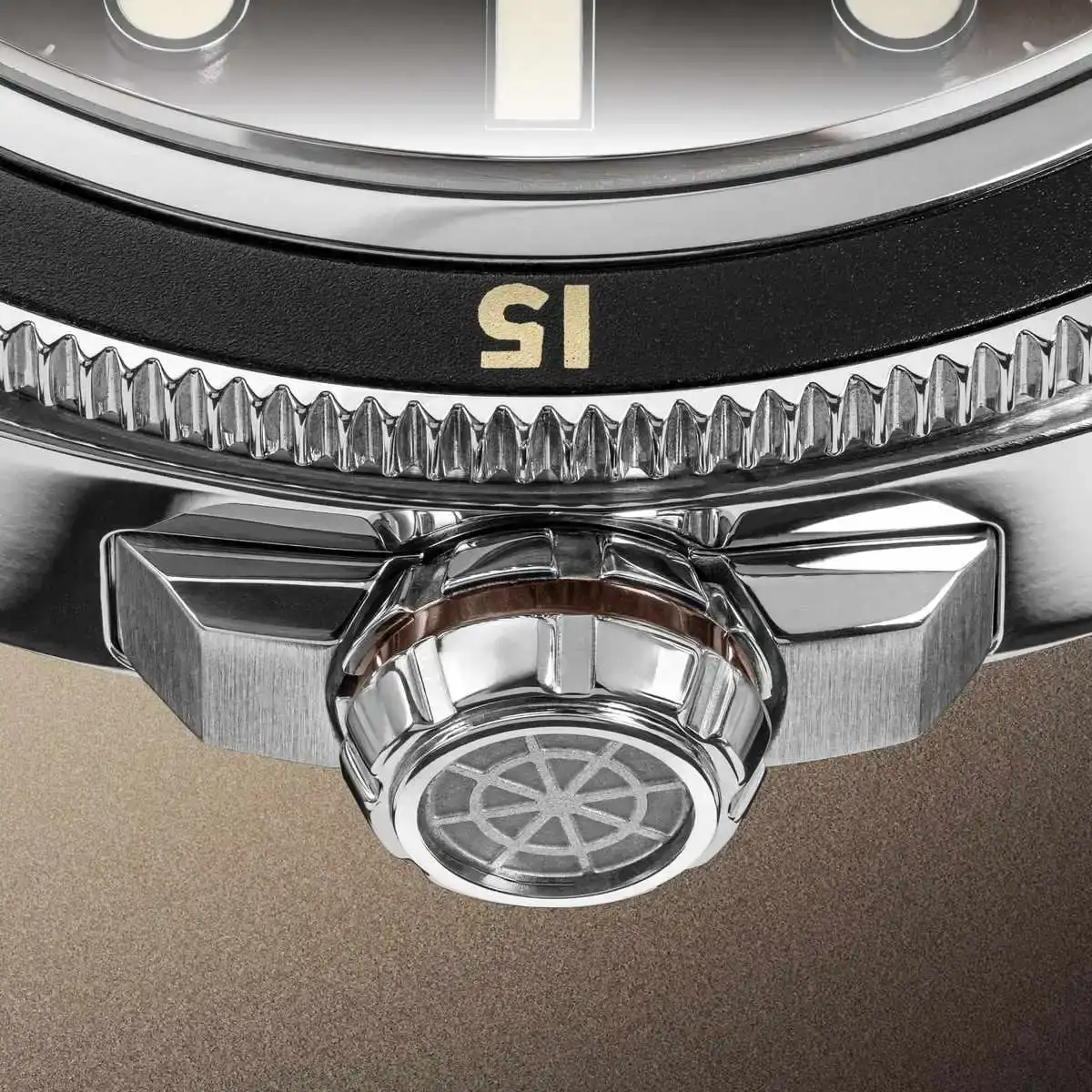 GMTdetailcouronnedune.webp