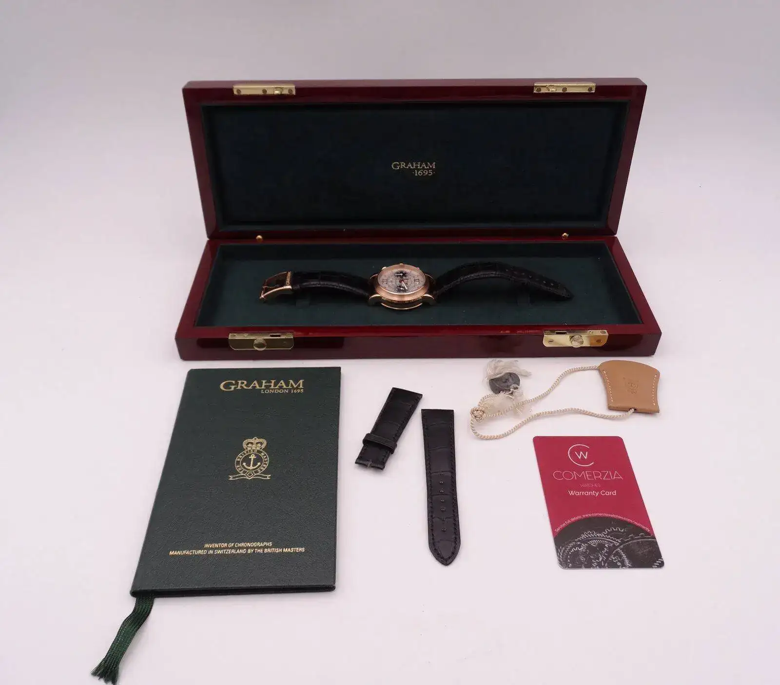 Graham Silverstone Chronograph Gold 03641.webp