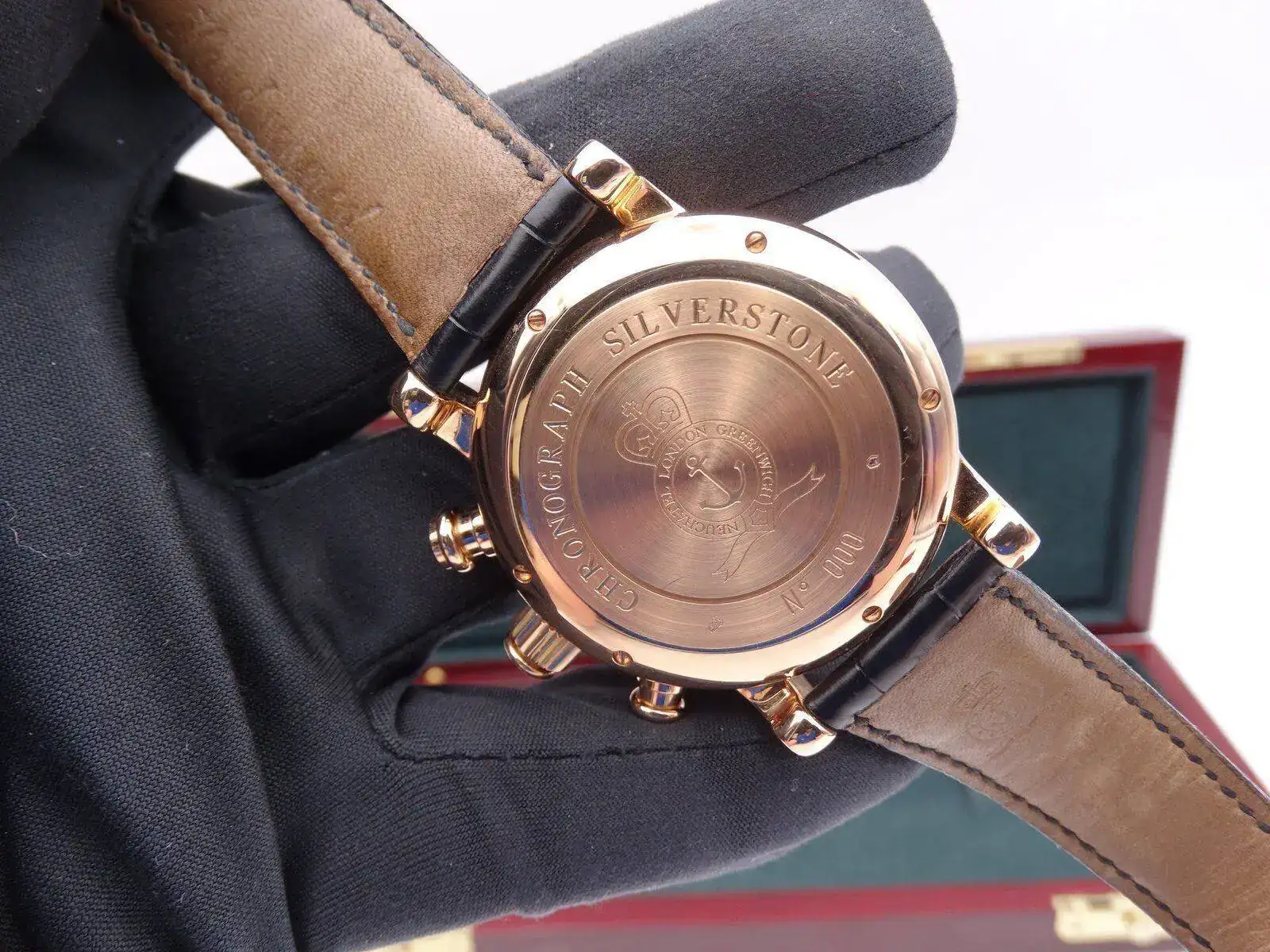 Graham Silverstone Chronograph Gold 03653 copia.webp