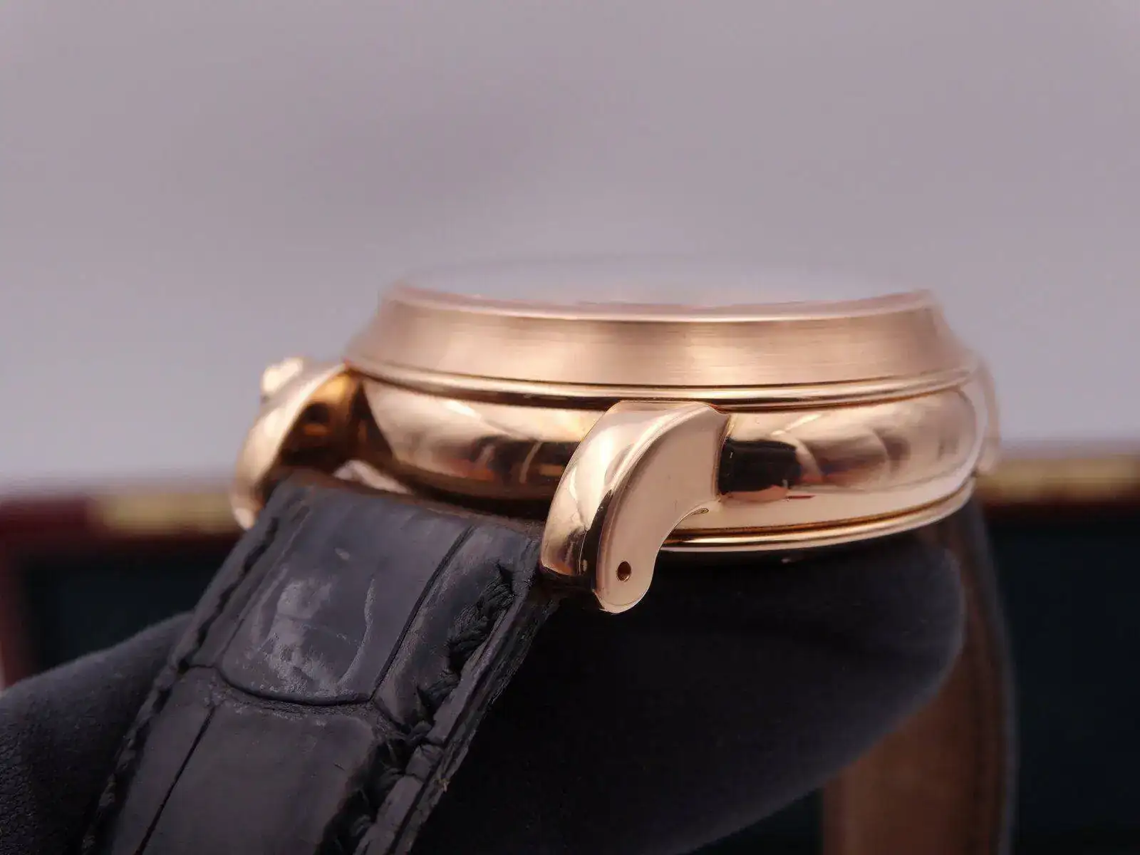 Graham Silverstone Chronograph Gold 03657.webp