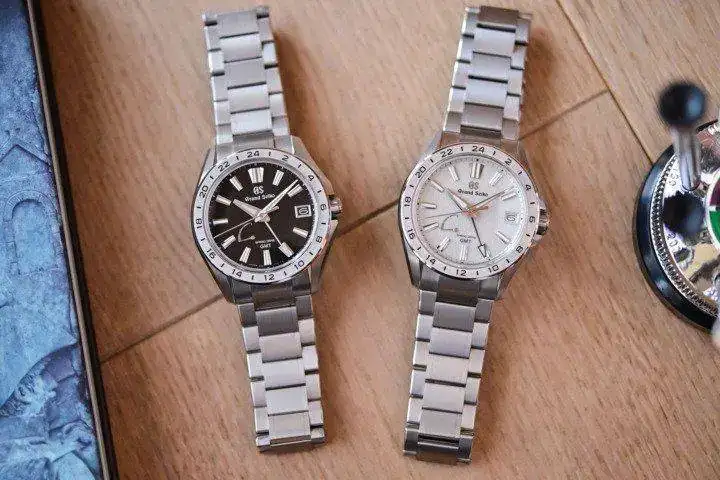 Grand-Seiko-Evolution-9-Sport-Spring-Drive-GMT-SBGE283-SBGE285-2022-Review-11-720x480.webp