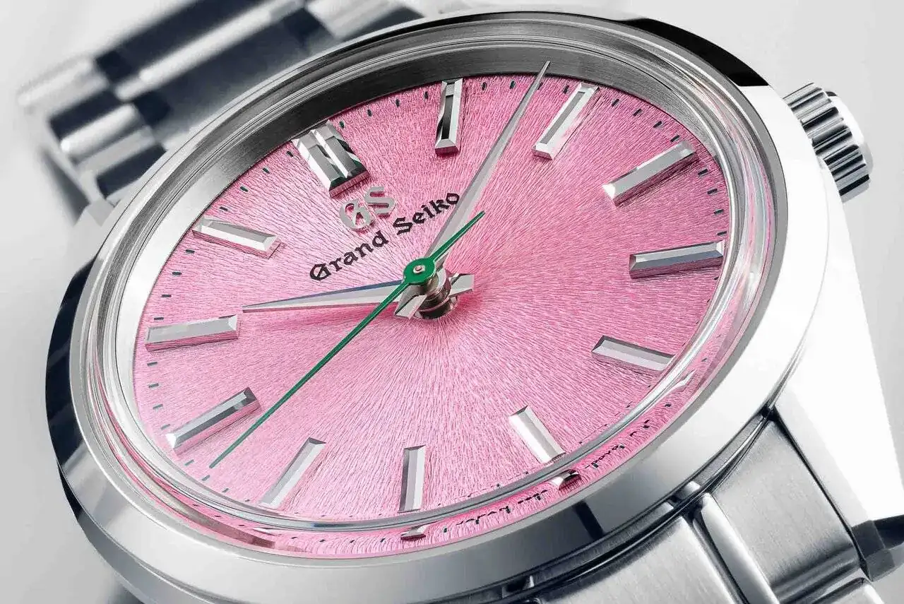 Grand_Seiko_SBGW313_US_Exclusive-Watch-21.webp