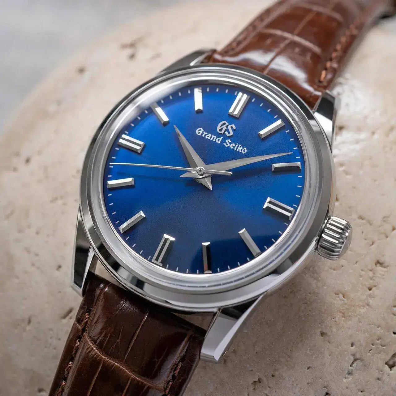 Grand_Seiko_USA_Oruri_SBGW279_dial.jpg