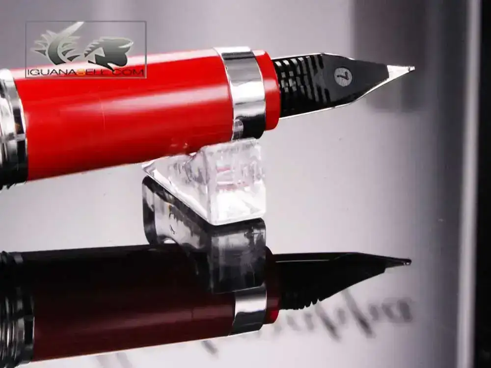 grappa-Parola-fountain-pen-in-Red-Resin-ISWOT-AR-4.webp