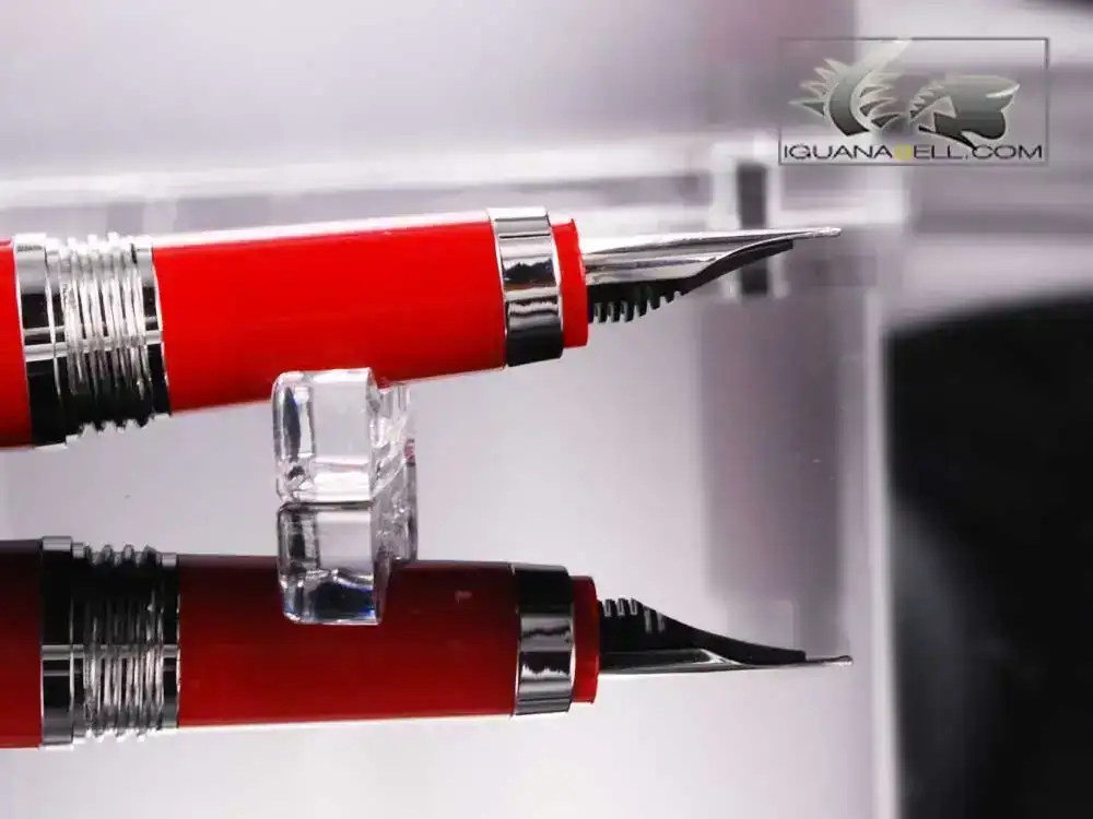 grappa-Parola-fountain-pen-in-Red-Resin-ISWOT-AR-6.webp