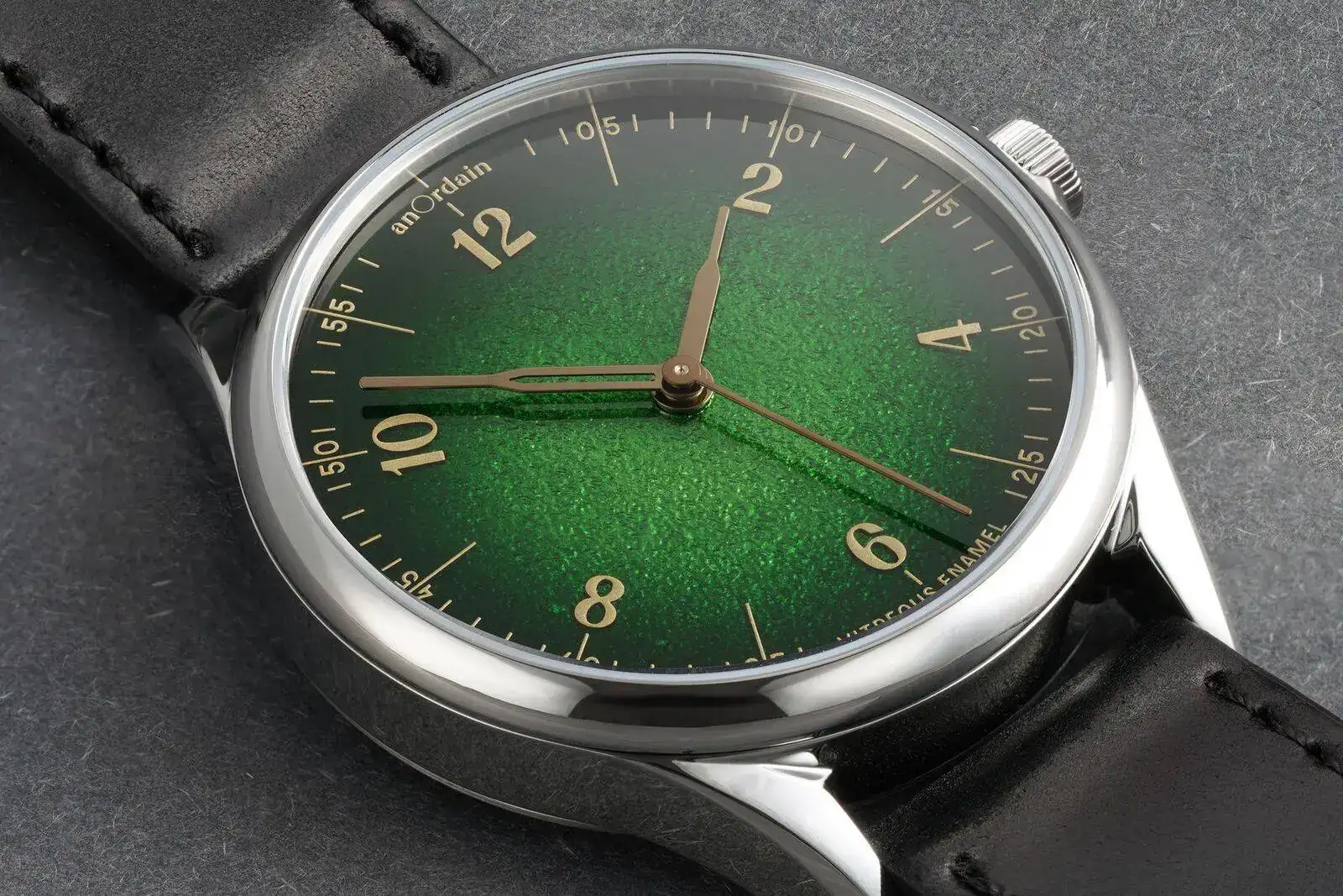 Green-close-up.webp