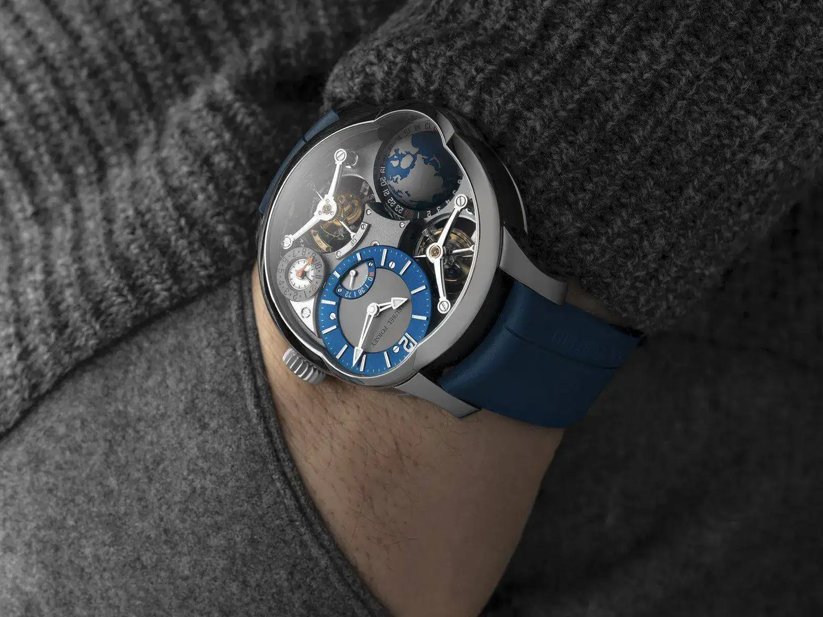 Greubel-Forsey-GMT_Quadruple_Tourbillon_titanium-3.jpg