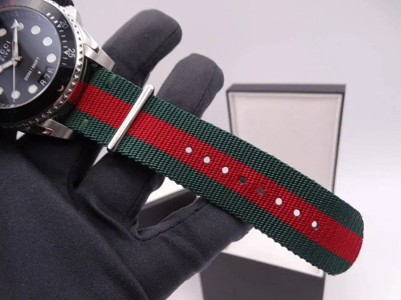 Gucci Diver 03448.webp