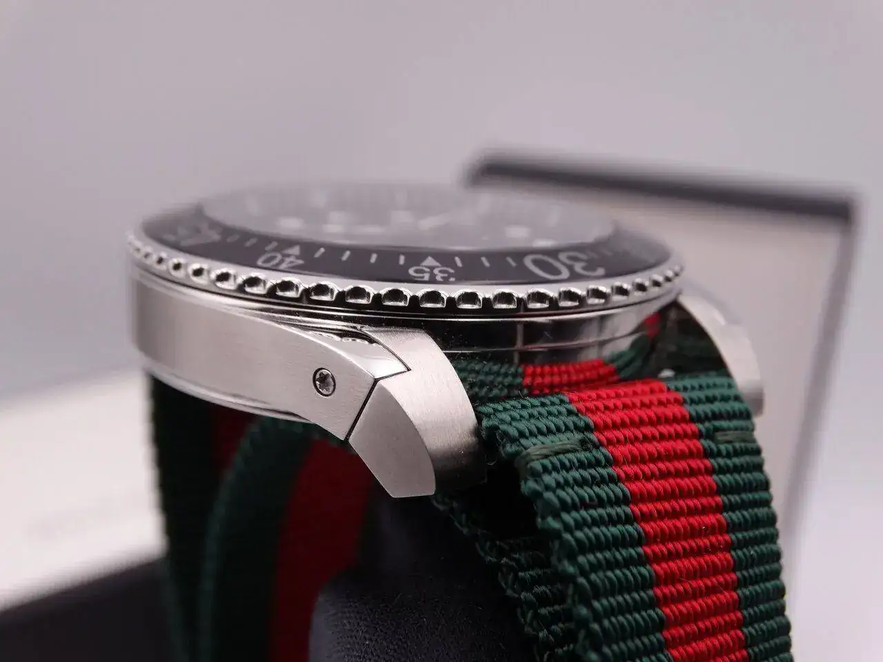 Gucci Diver 03451.webp