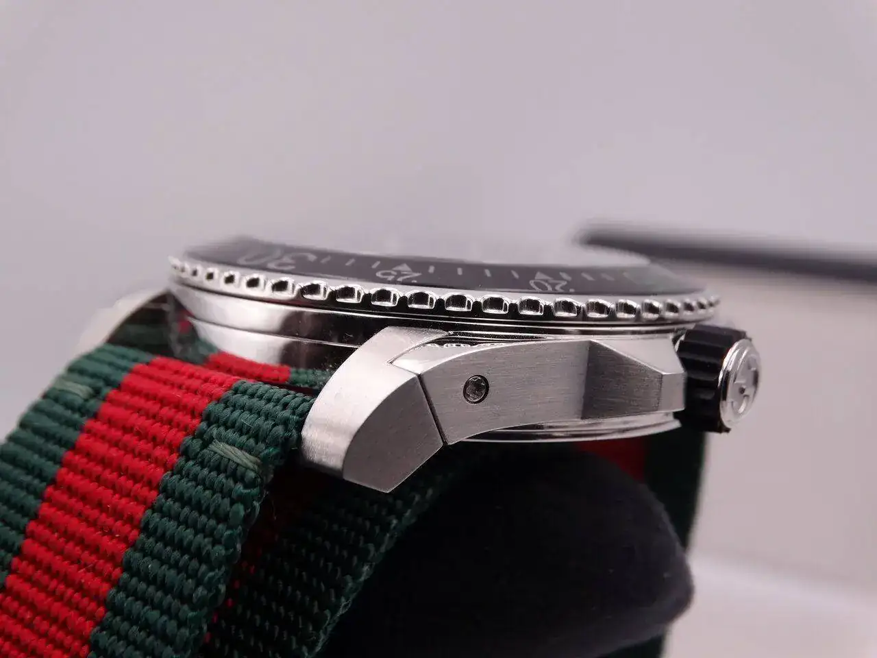 Gucci Diver 03452.webp