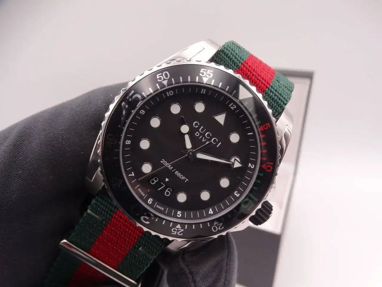 Gucci Diver 03458.webp
