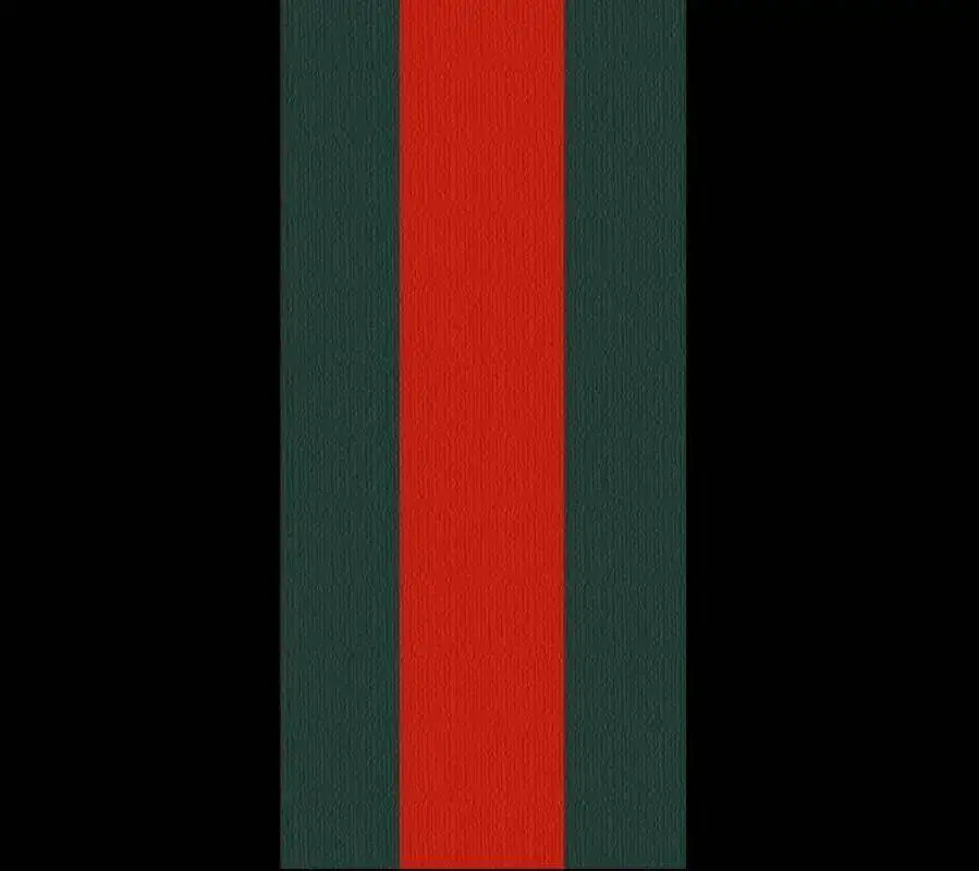 gucci-iphone-5-wallpaper-wallpaper-all-products---flashyberry-the-art-of-blackberry-and-iphon...webp