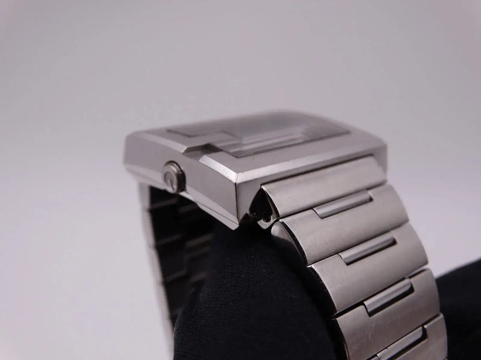 gucci quartz 2024.webp