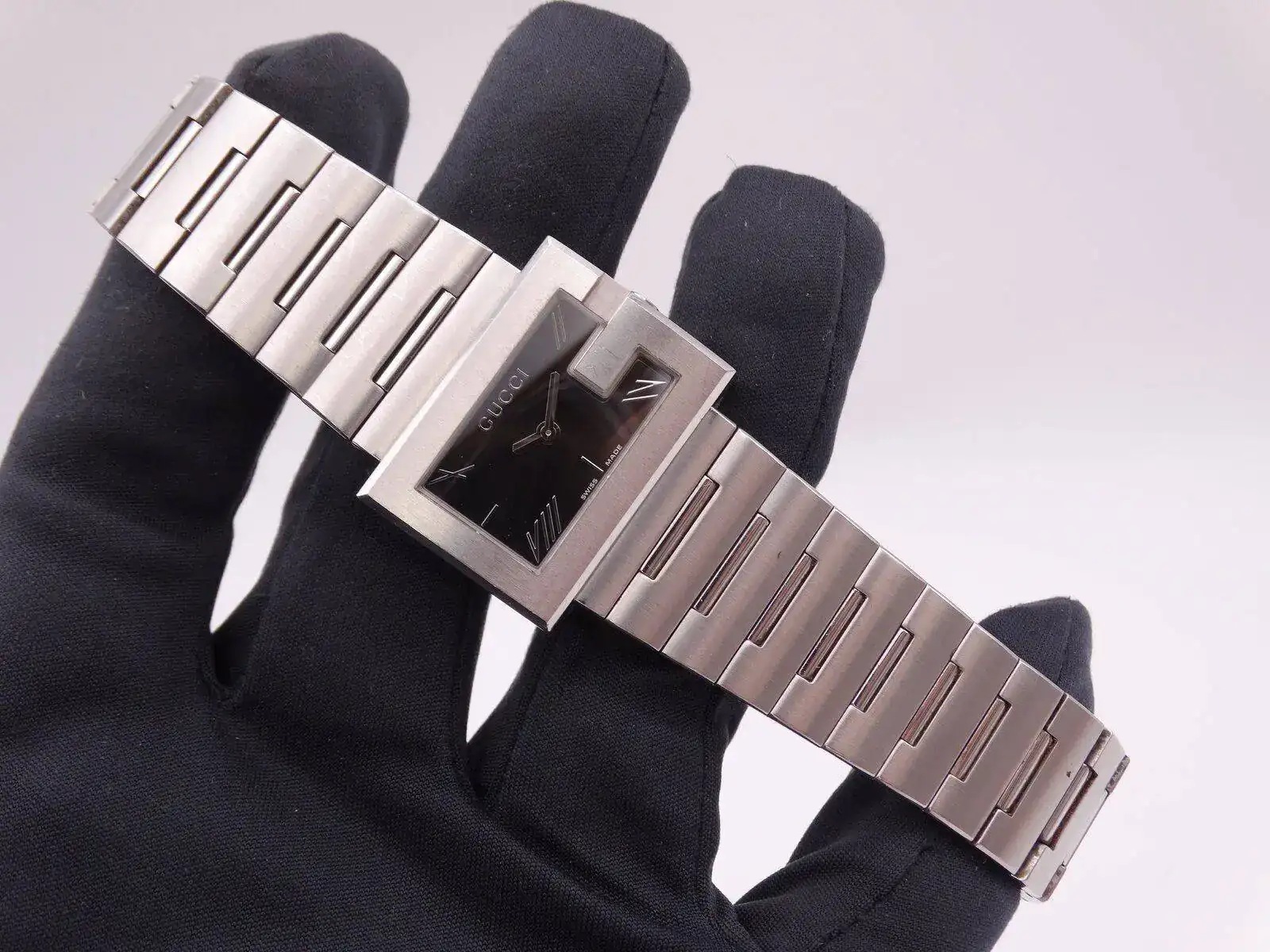 gucci quartz 2027.webp