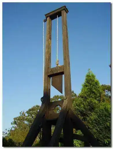 guillotina.webp