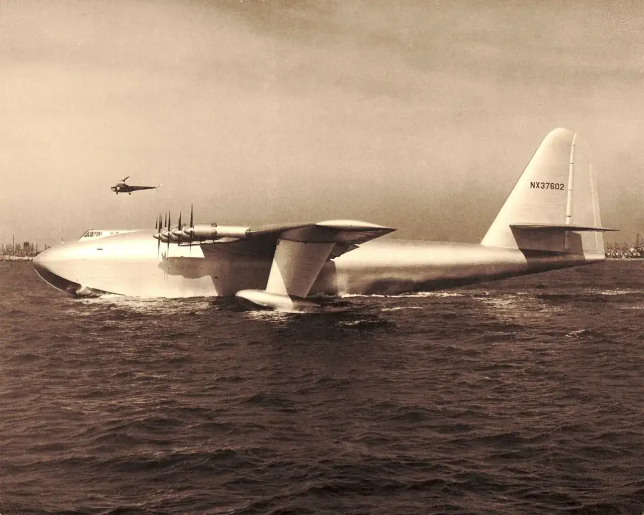 H-4_Hercules_2.webp