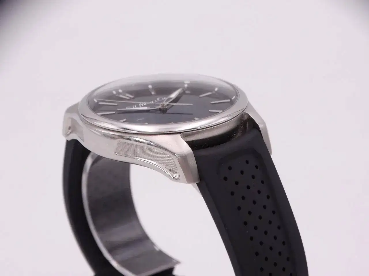 H. MOSER & CIE Pioneer Centre Seconds 02588.JPG