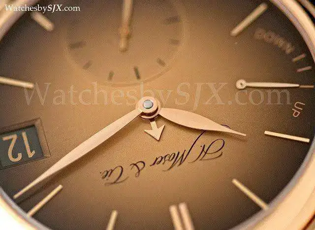 H.+Moser+Perpetual+Golden+Edition+%25283%2529.webp