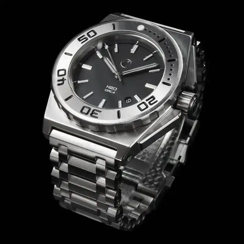 H2O Orca CLASSIC on BRACELET.webp