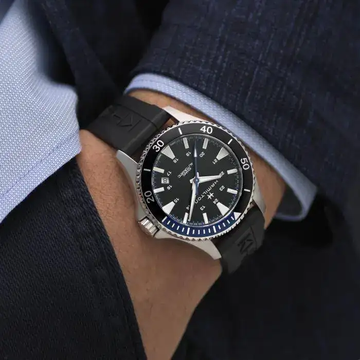 h82315331_wristshot.webp