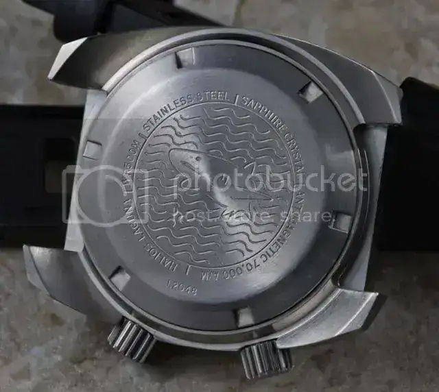 halios-Laguna-caseback.webp