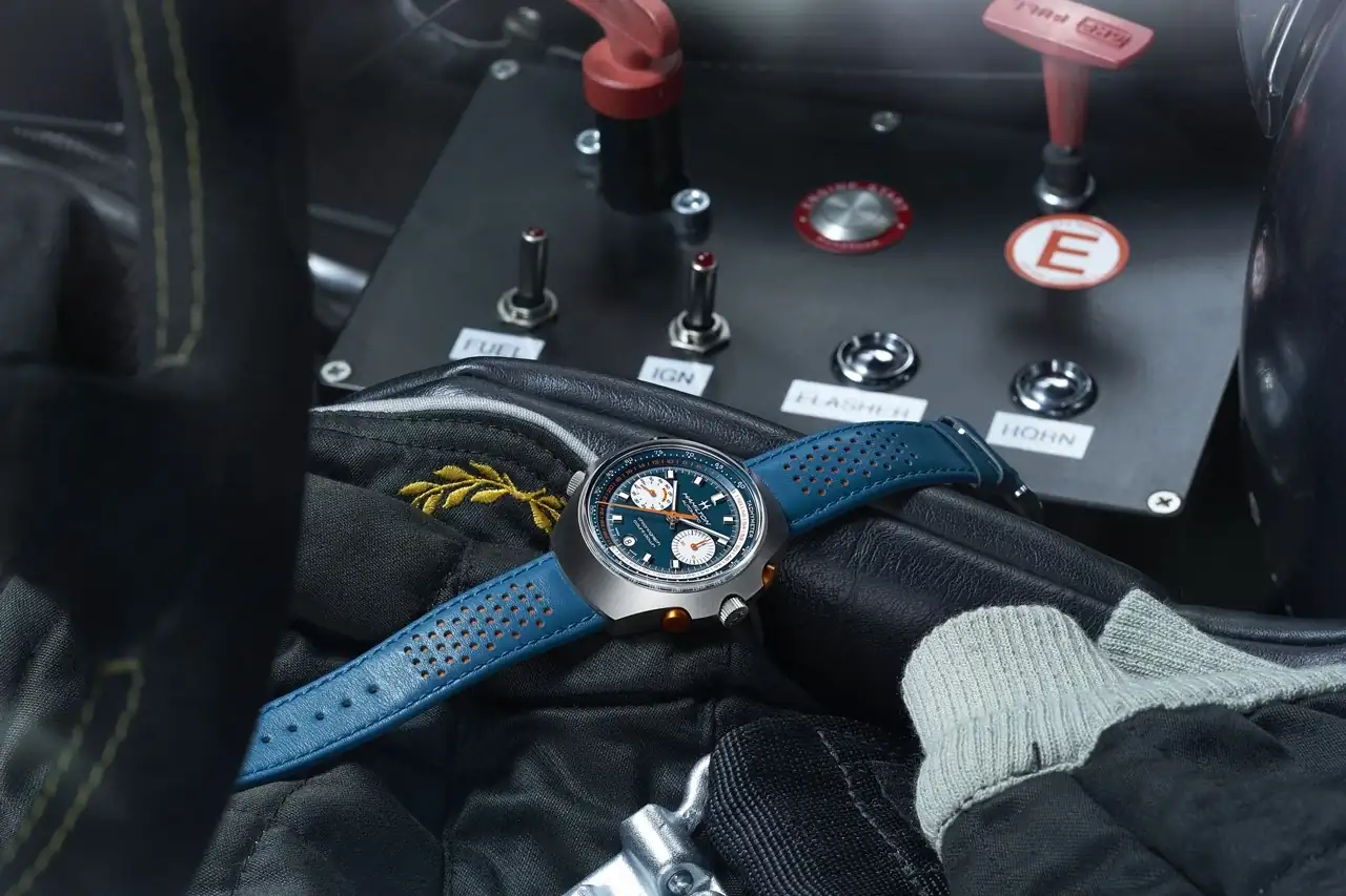 Hamilton Chrono-Matic 50_5.webp