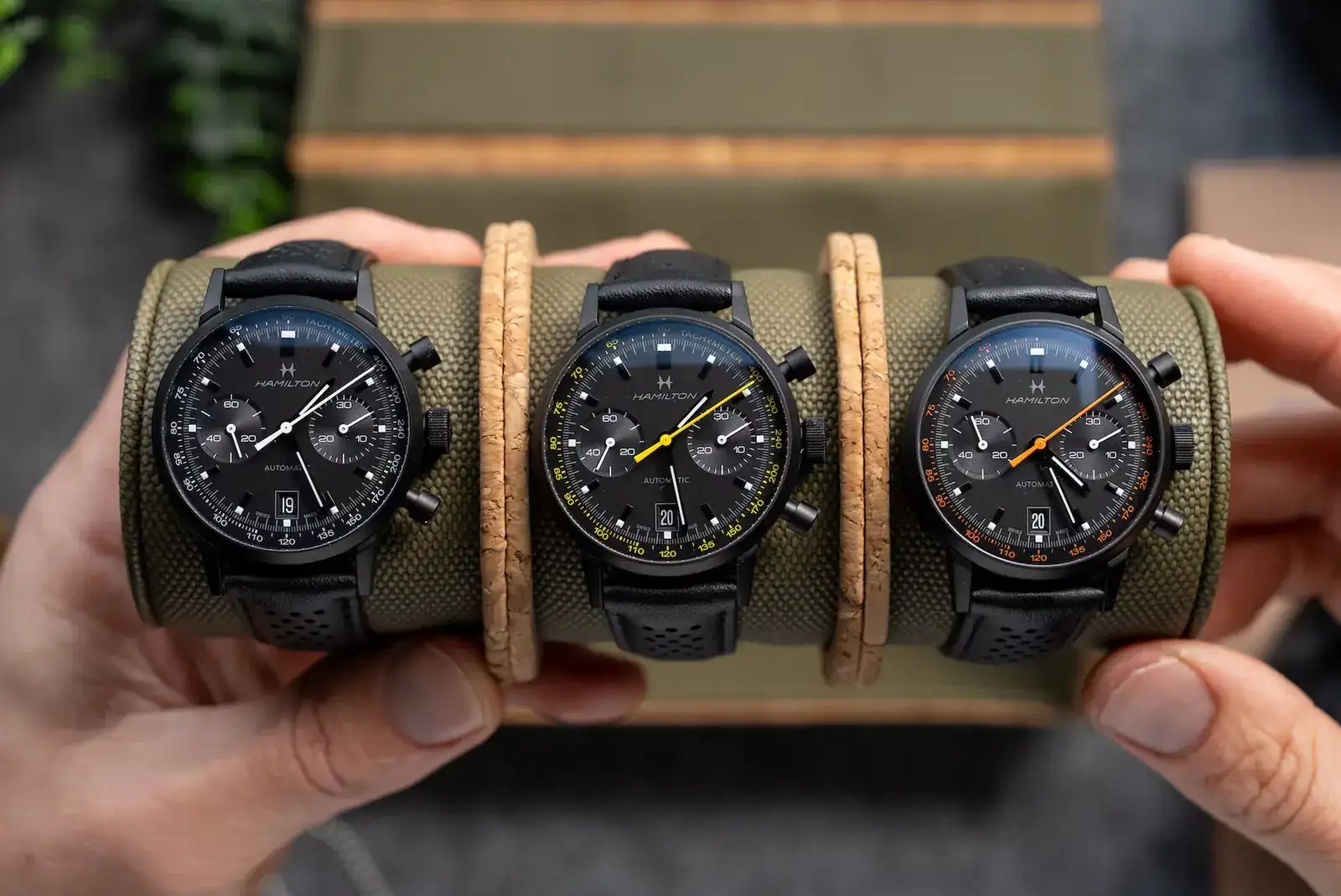 Hamilton-Intra-Matic-Auto-Chrono-Black-PVD-17.jpg.webp