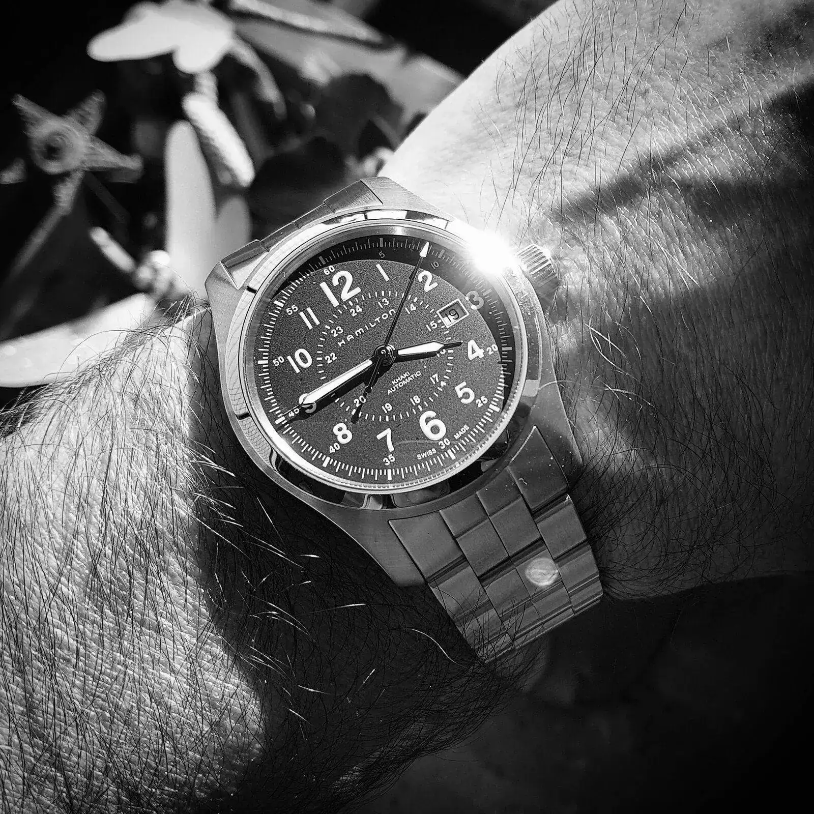 Hamilton Khaki Field Auto 42 mm 100M Blue Dial Bracelet #H70605143 (B&W) (1).webp