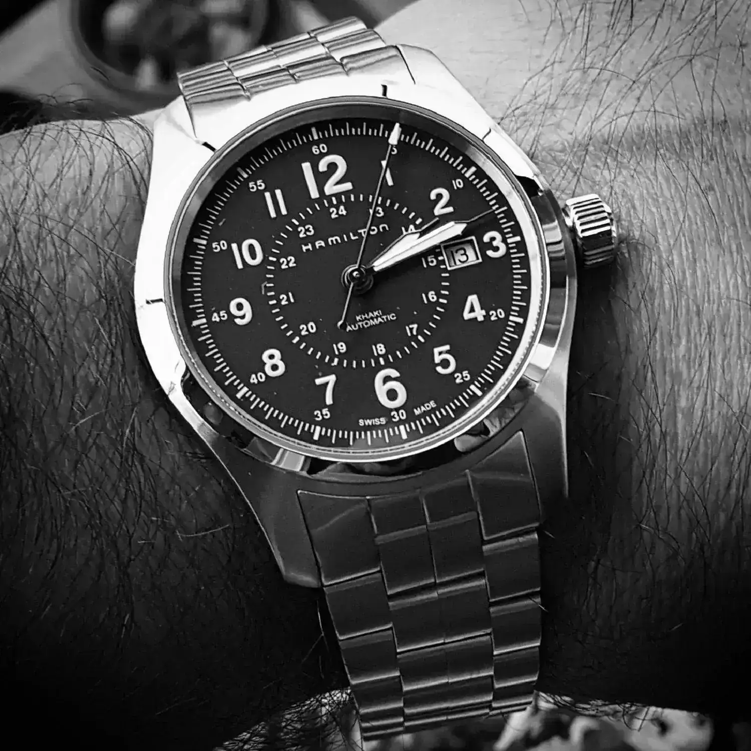 Hamilton Khaki Field Auto 42 mm 100M Blue Dial Bracelet #H70605143 (B&W).webp