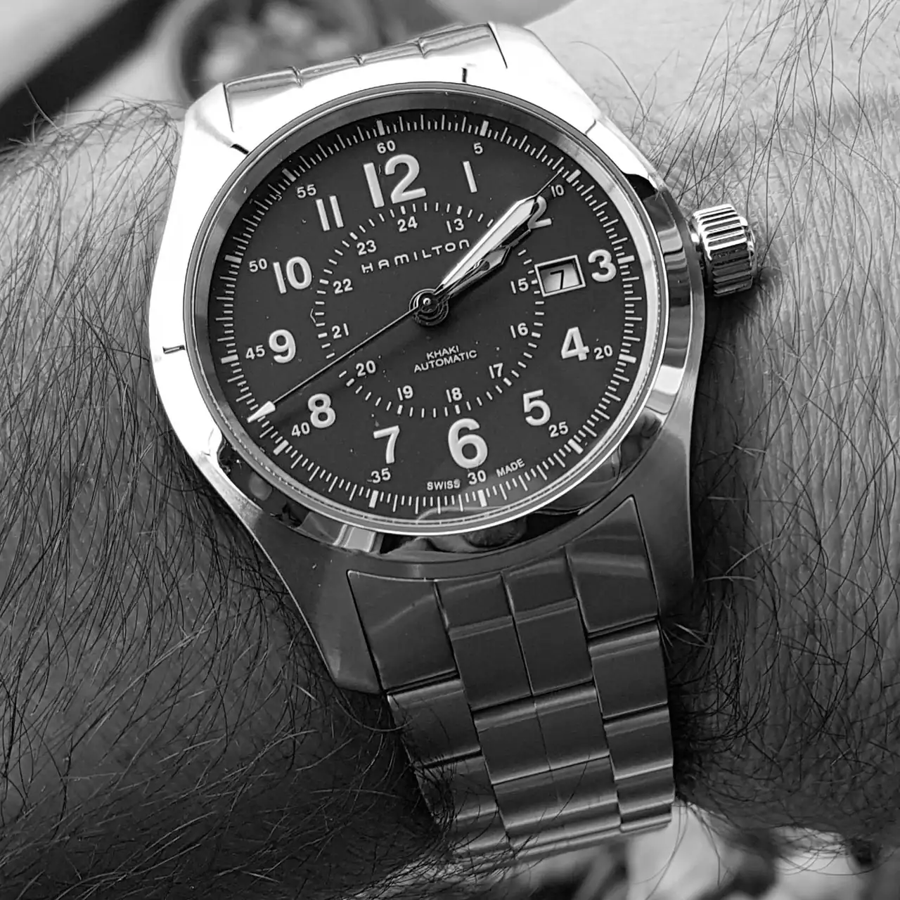 Hamilton Khaki Field Auto 42 mm 100M Blue Dial Bracelet #H70605143 (ByN).webp