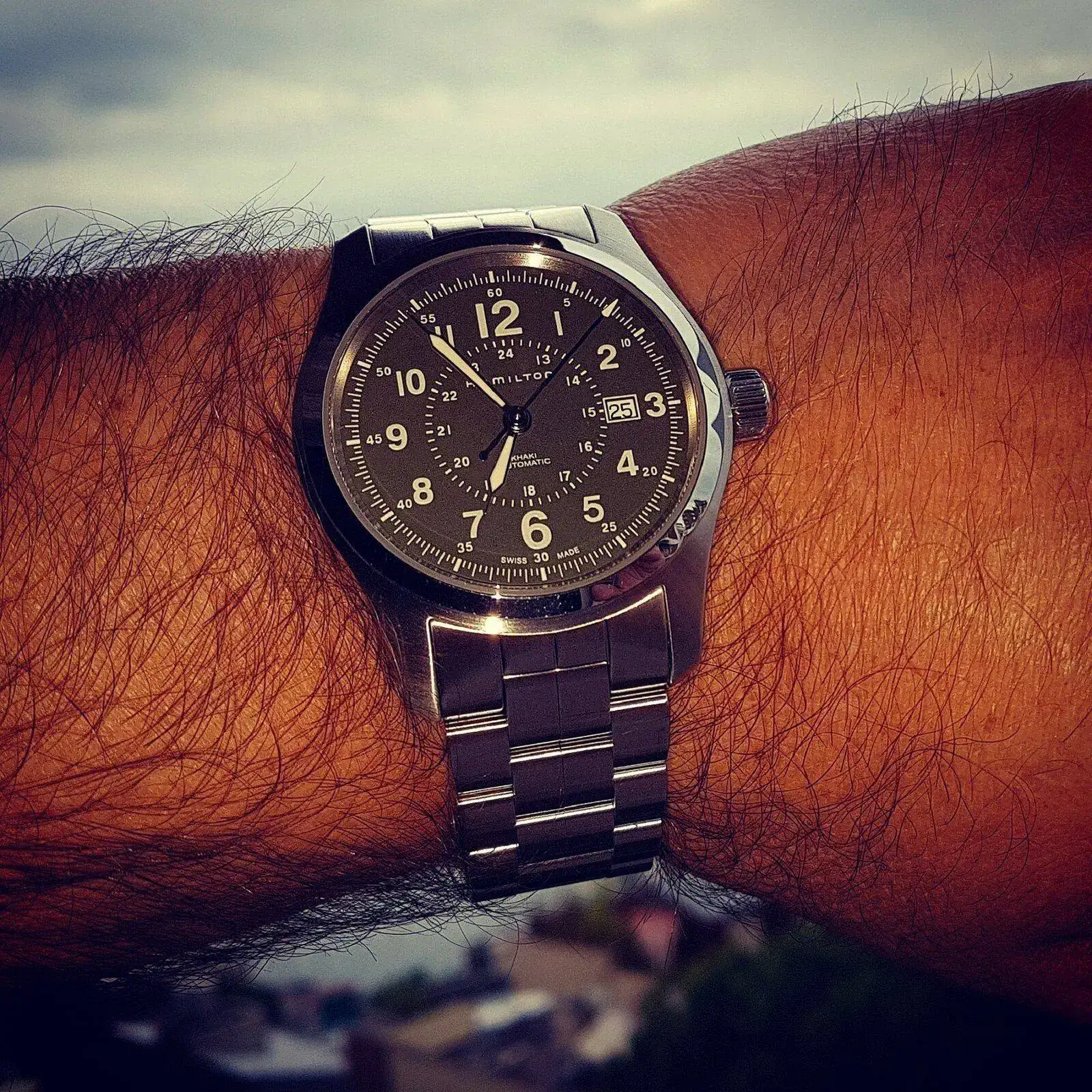 Hamilton Khaki Field Auto 42mm 100M Green Dial Cal. H10 Ref. H70605163 (2).jpg