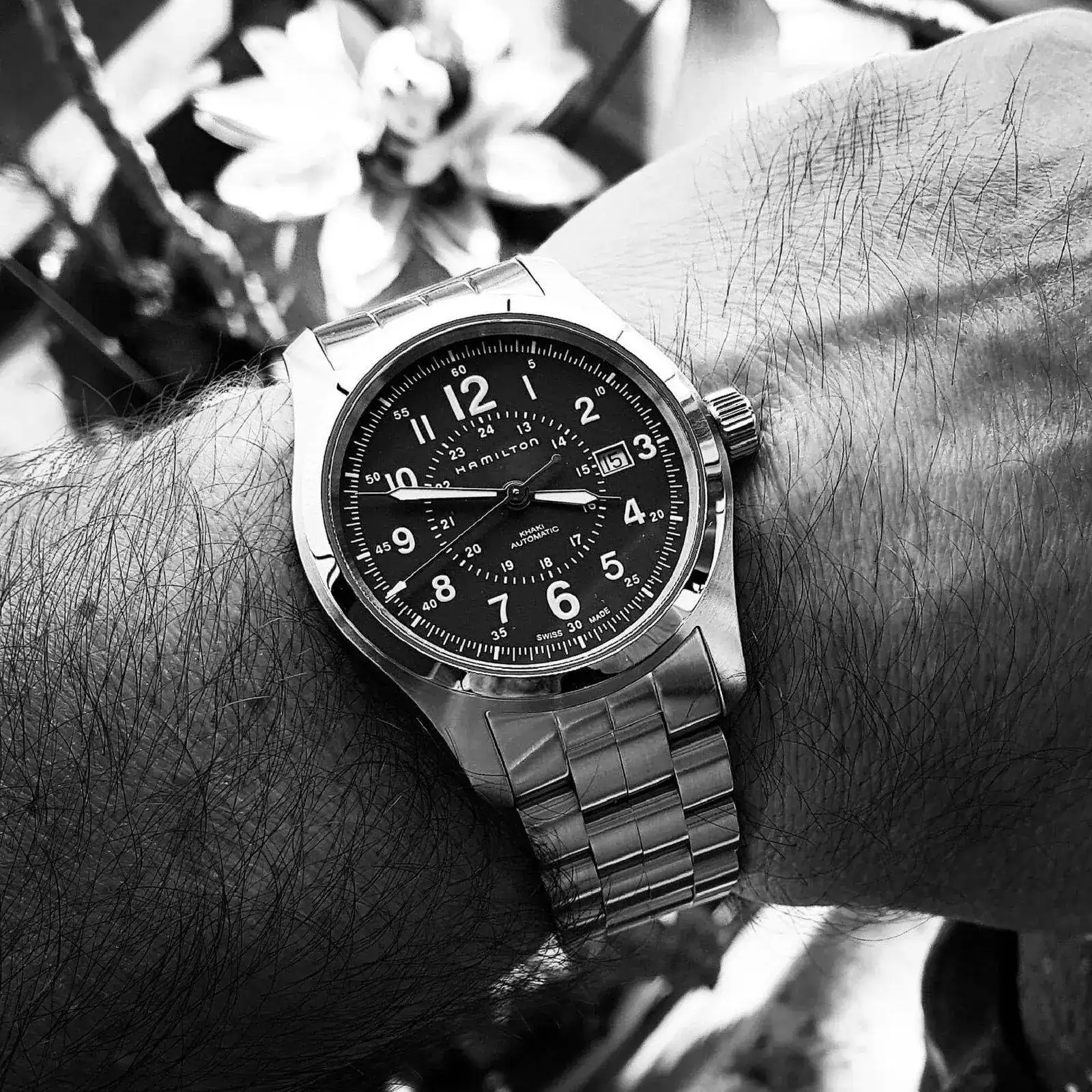 Hamilton Khaki Field Auto 42mm 100M Green Dial Cal. H10 Ref. H70605163 (B&W) (1).webp