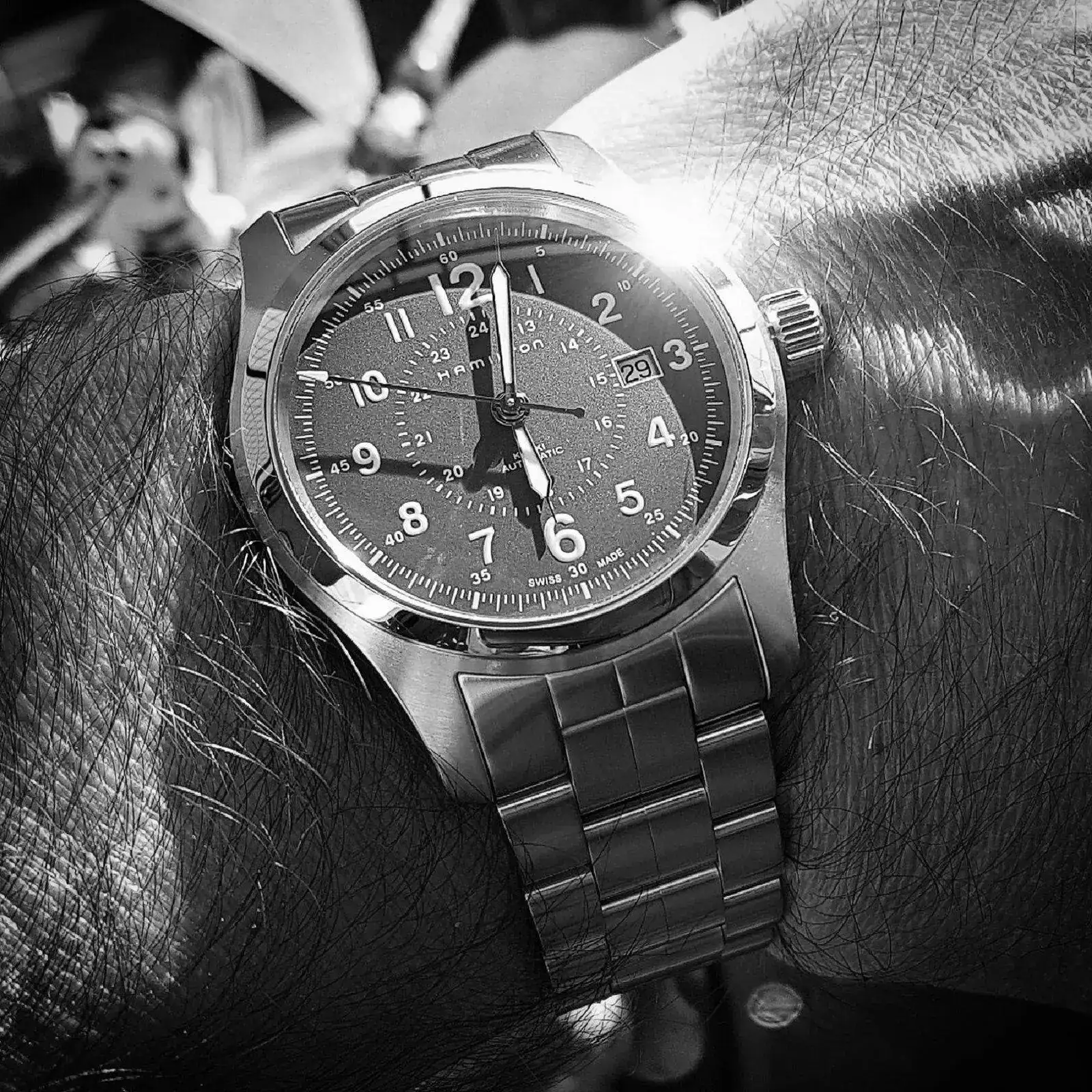 Hamilton Khaki Field Auto 42mm 100M Green Dial Cal. H10 Ref. H70605163 (B&W)(1).webp