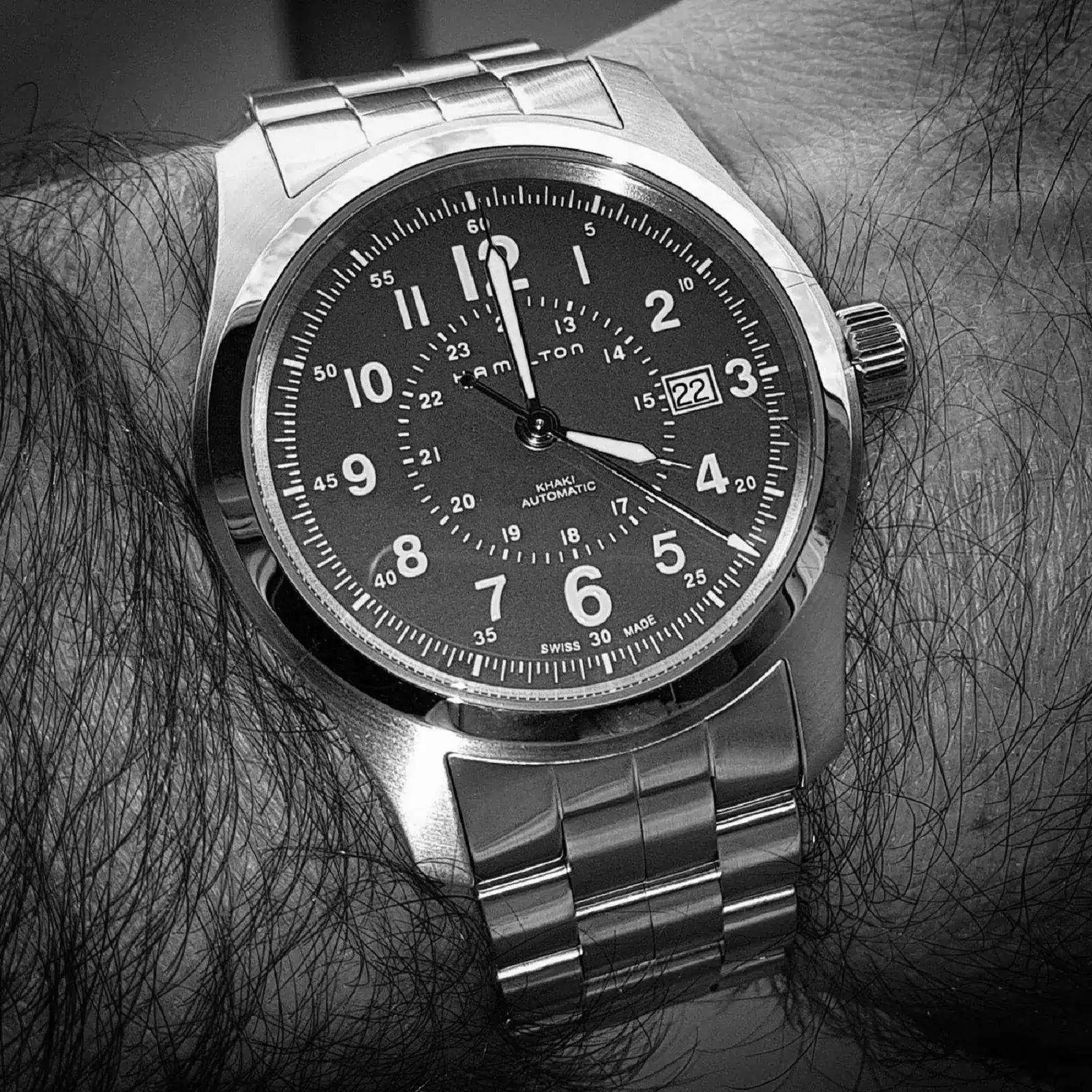 Hamilton Khaki Field Auto 42mm 100M Green Dial Cal. H10 Ref. H70605163 (B&W)(2).webp