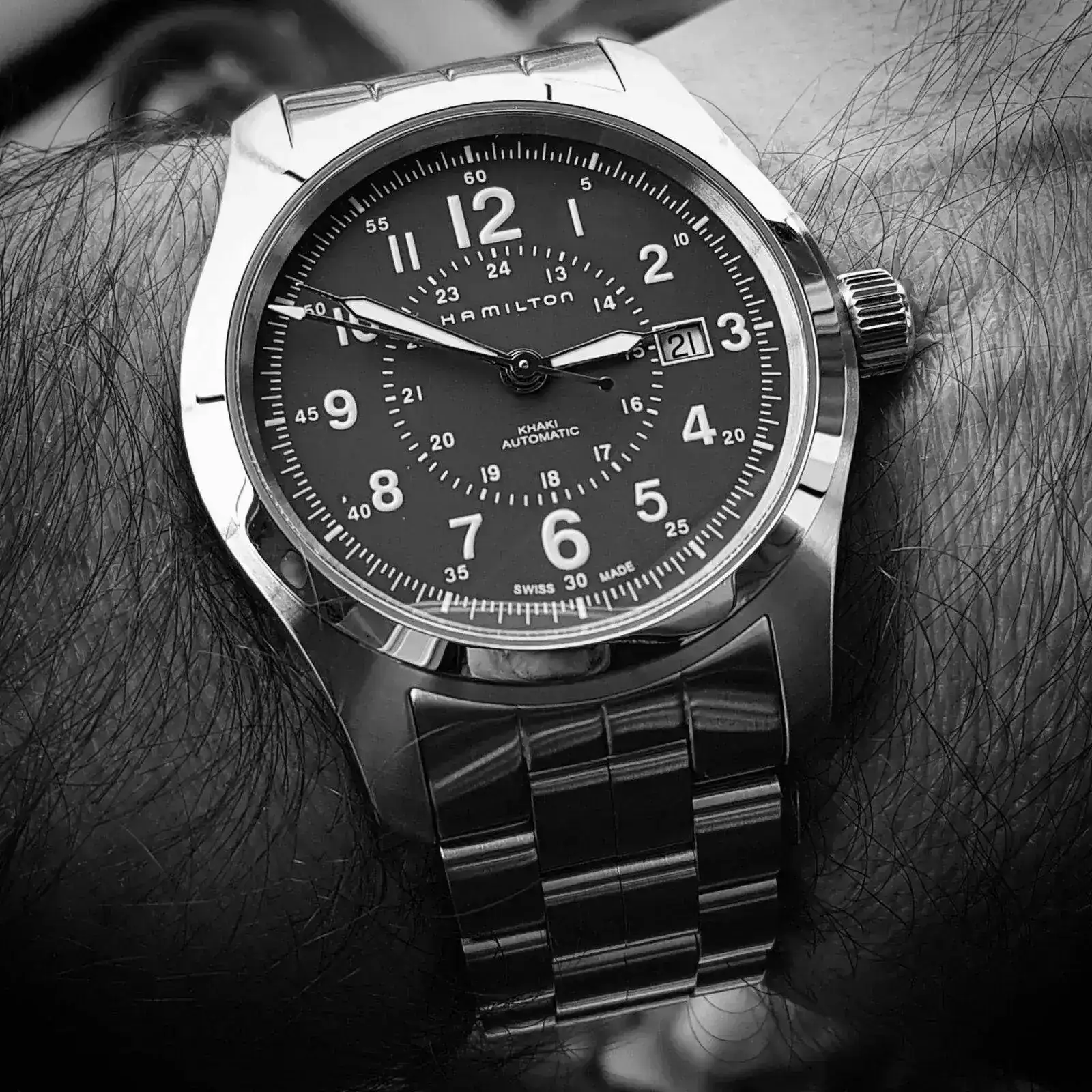 Hamilton Khaki Field Auto 42mm 100M Green Dial Cal. H10 Ref. H70605163 (B&W).webp