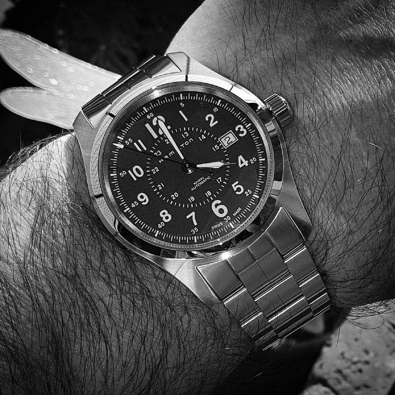 Hamilton Khaki Field Auto 42mm 100M Green Dial Cal. H10 Ref. H70605163 (ByN).webp