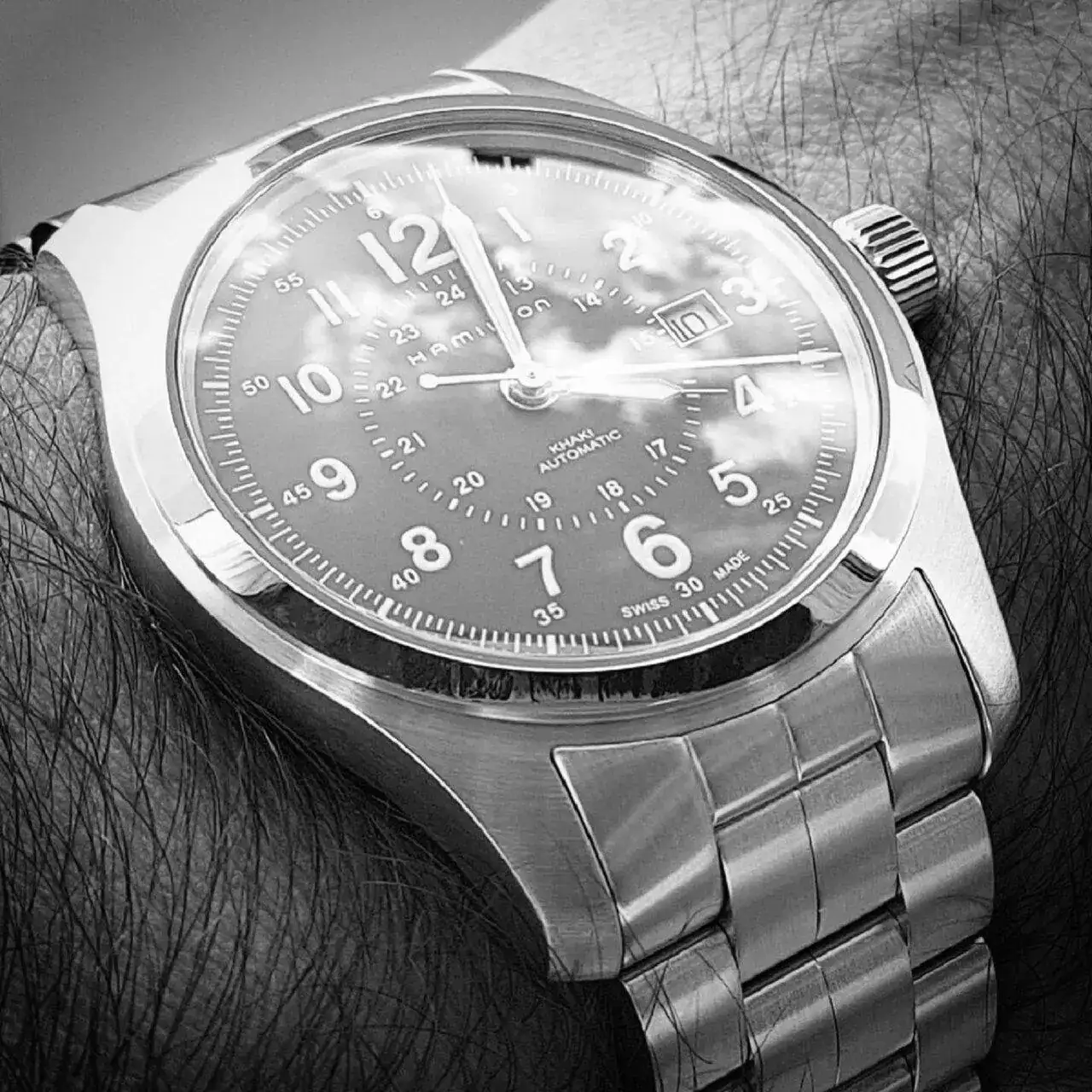 Hamilton Khaki Field Auto 42mm 100M Green Dial Cal. H10 Ref. H70605163 (ByN).webp