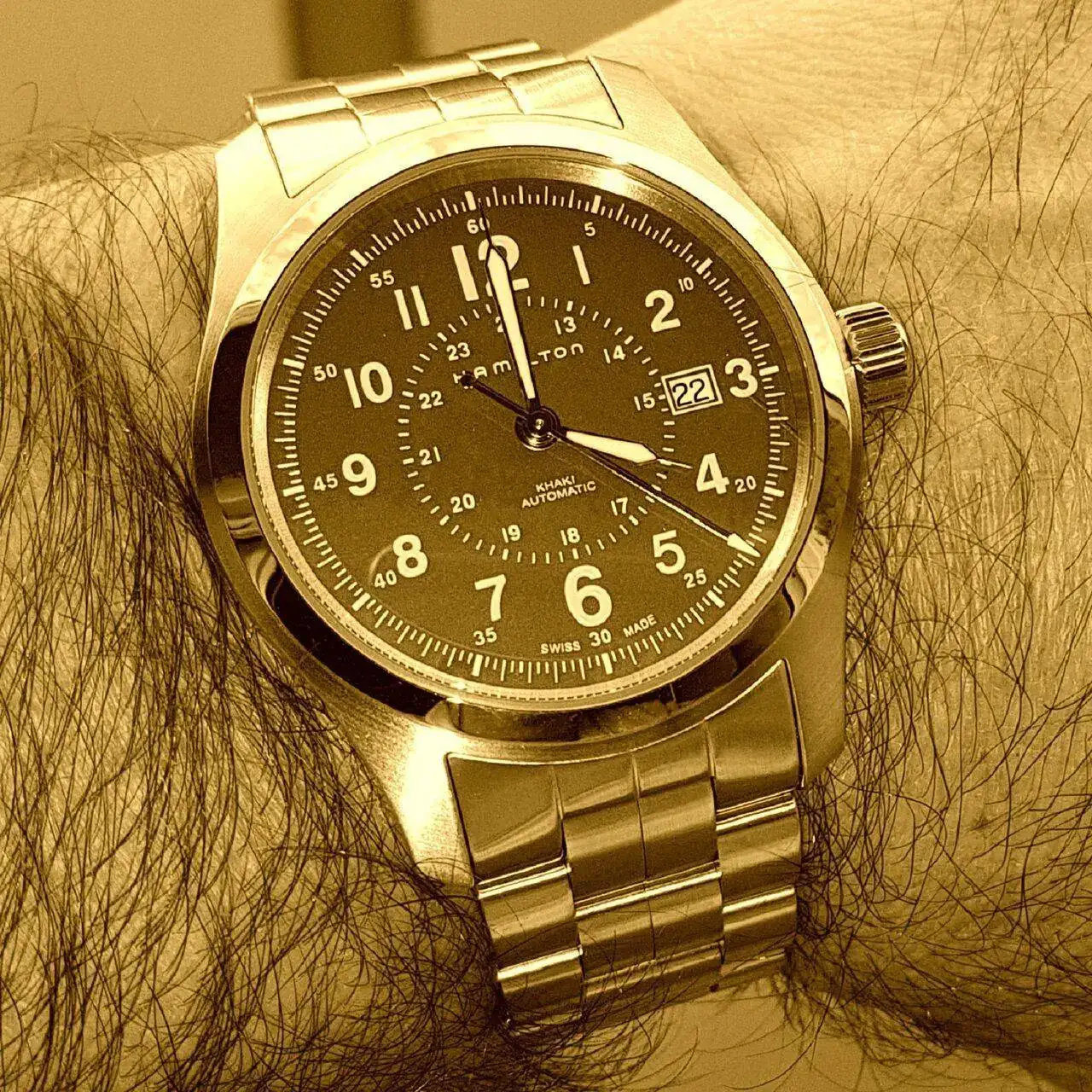 Hamilton Khaki Field Auto 42mm 100M Green Dial Cal. H10 Ref. H70605163 (Sepia).webp