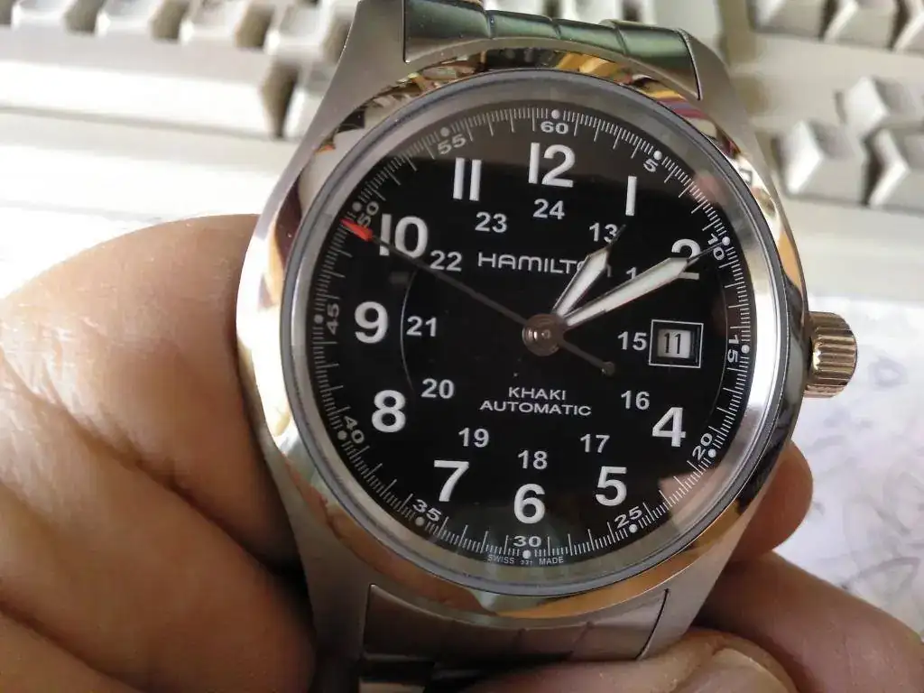 Hamilton Khaki Field d11 (1).webp