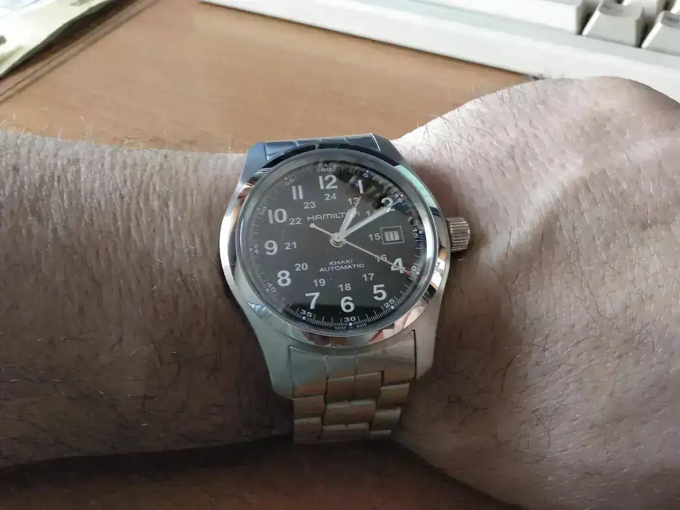 Hamilton Khaki Field d11 (2).webp