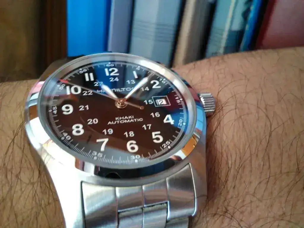 Hamilton Khaki Field d12 (1).webp