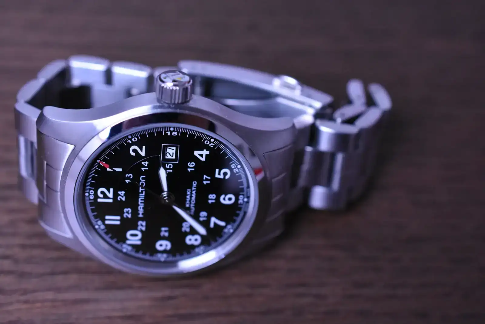 Hamilton Khaki Field d27 (1).webp