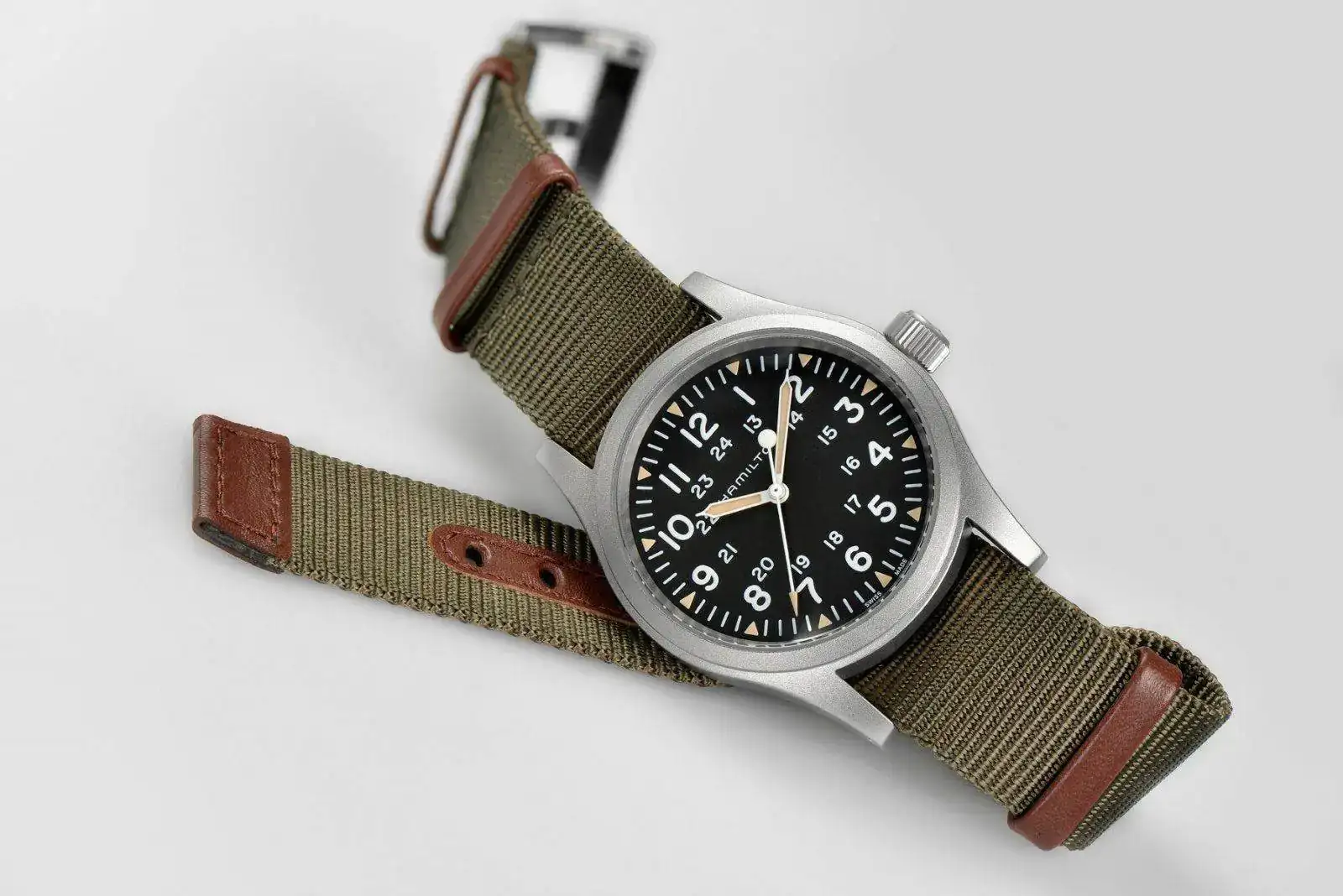 Hamilton-Khaki-Field-Mechanical-38-mm-value-proposition-4.jpg