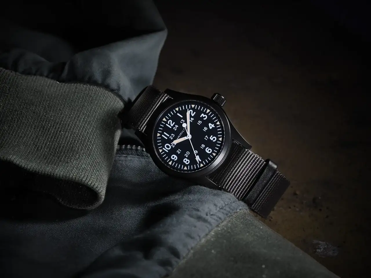 Hamilton Khaki Field Mechanical_H69409930.webp